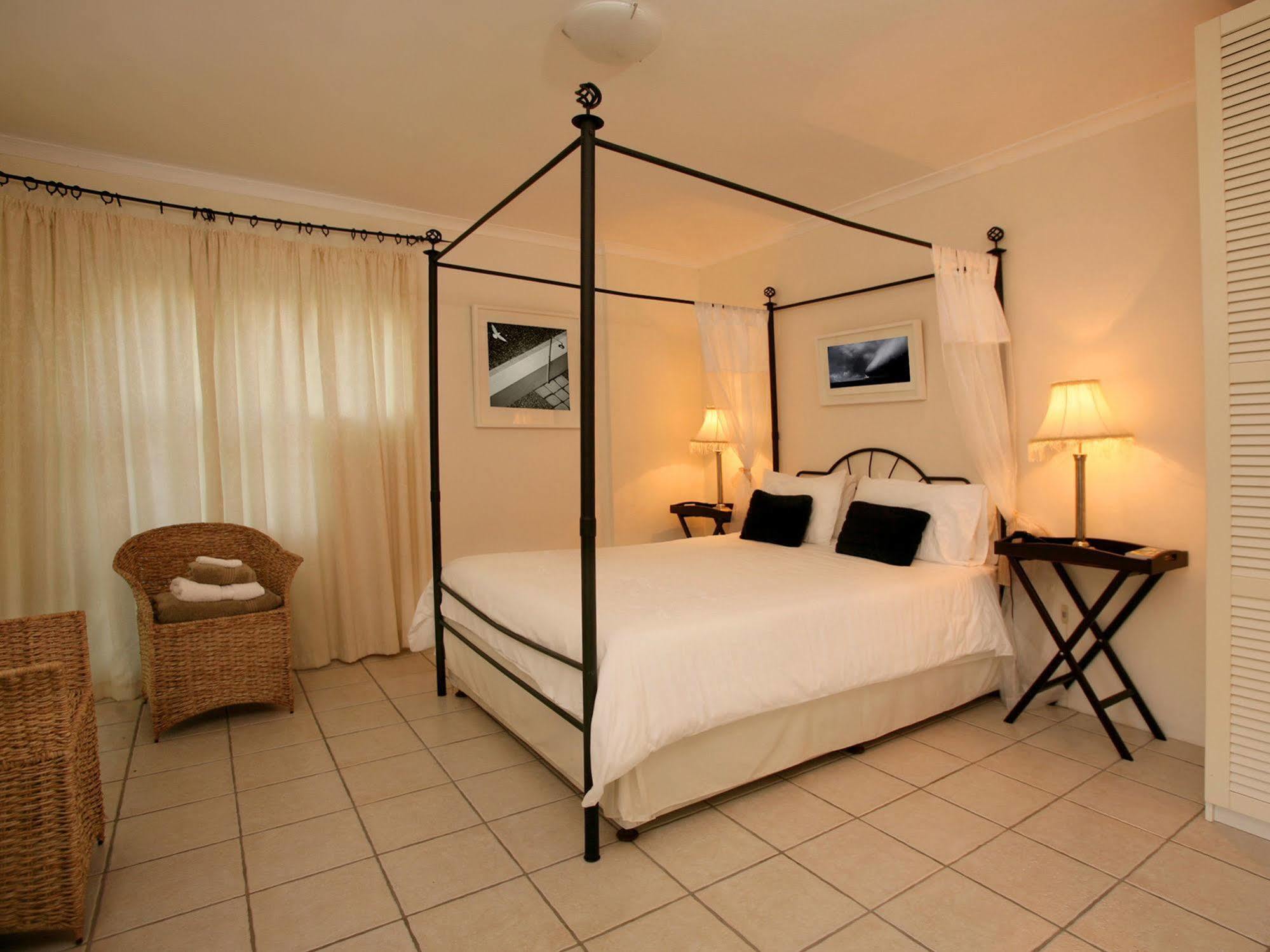 Art Gallery Guest House - Thandekayo เฮาต์เบย์ ภายนอก รูปภาพ