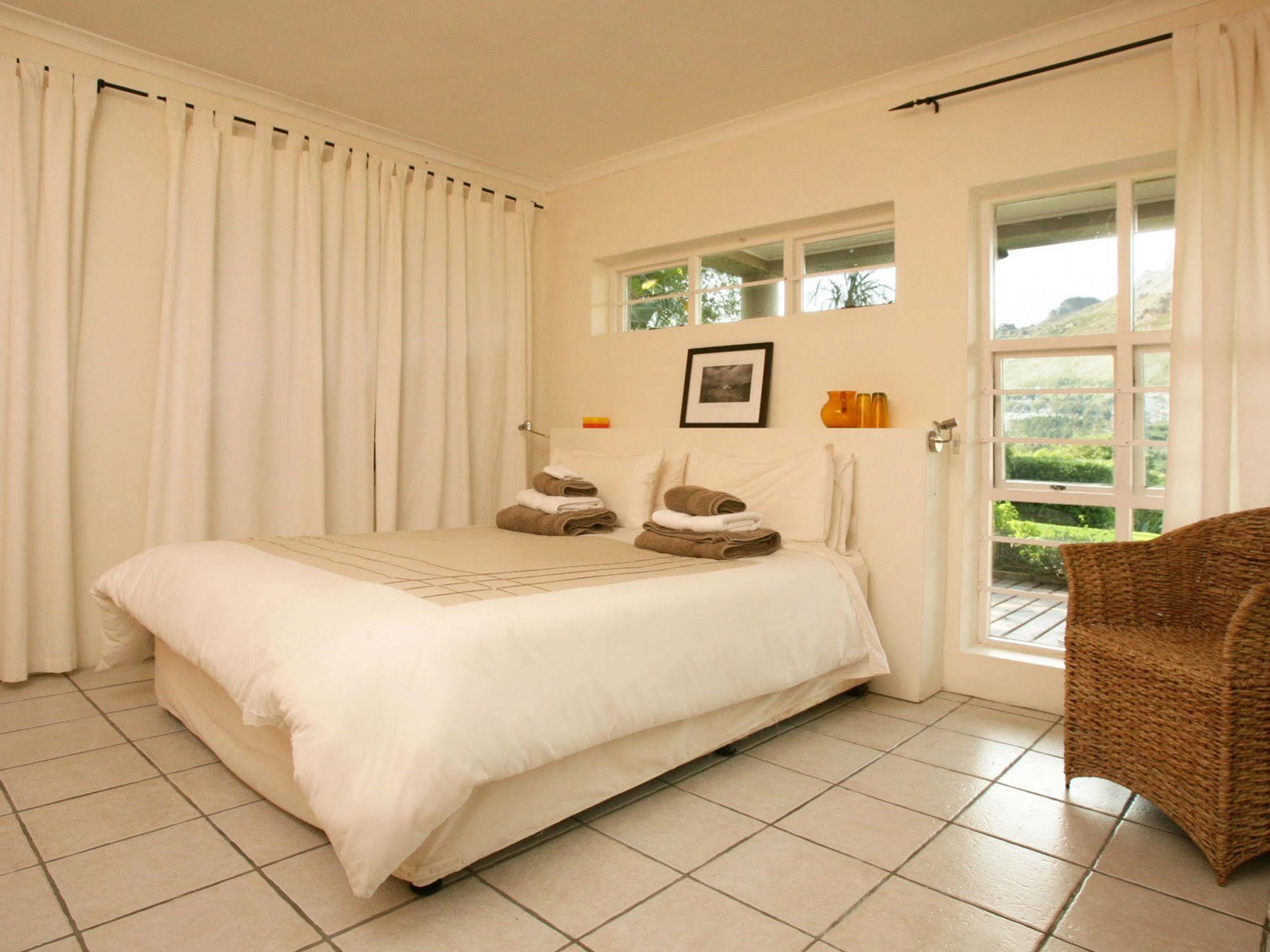 Art Gallery Guest House - Thandekayo เฮาต์เบย์ ภายนอก รูปภาพ