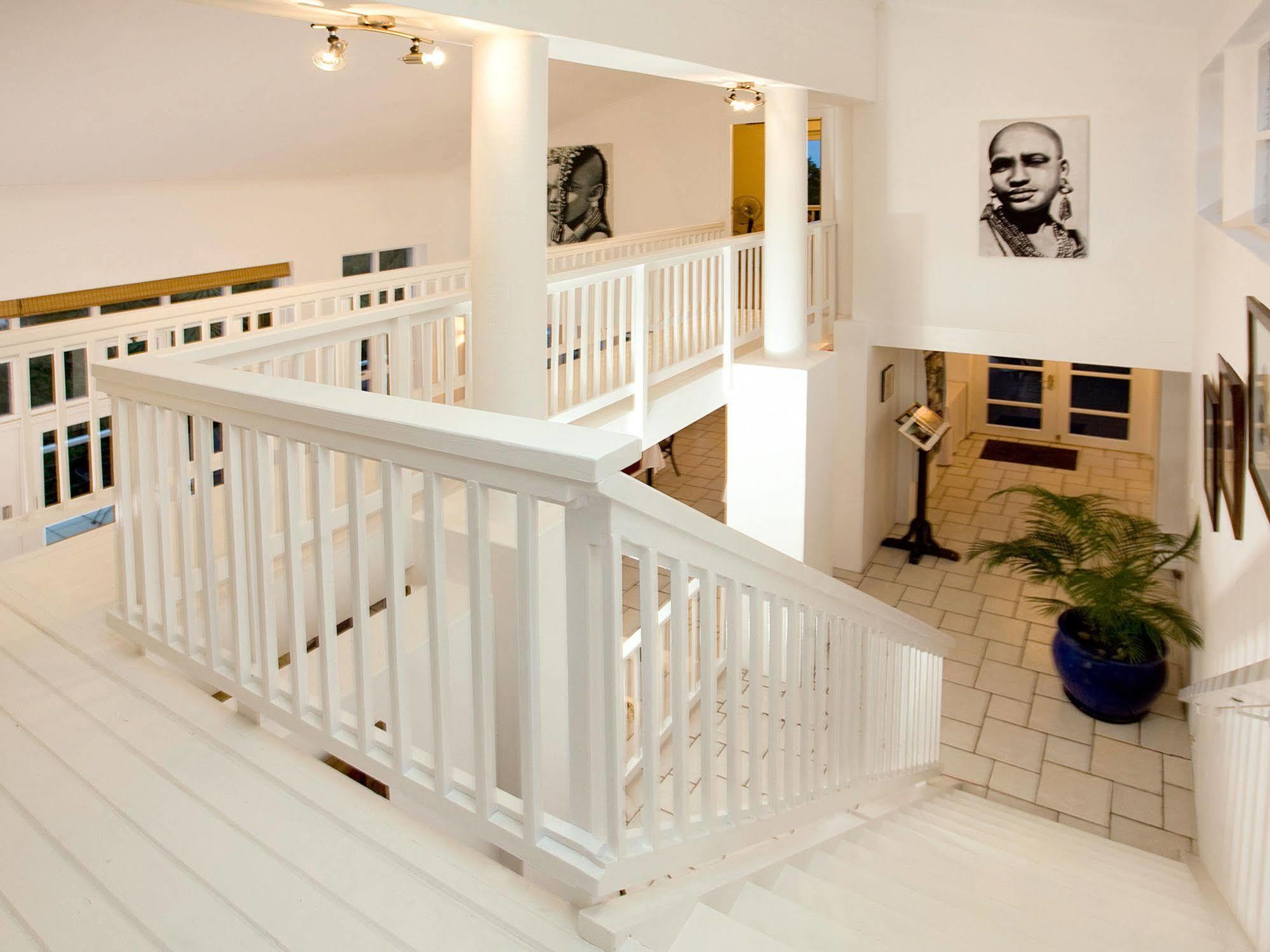 Art Gallery Guest House - Thandekayo เฮาต์เบย์ ภายนอก รูปภาพ